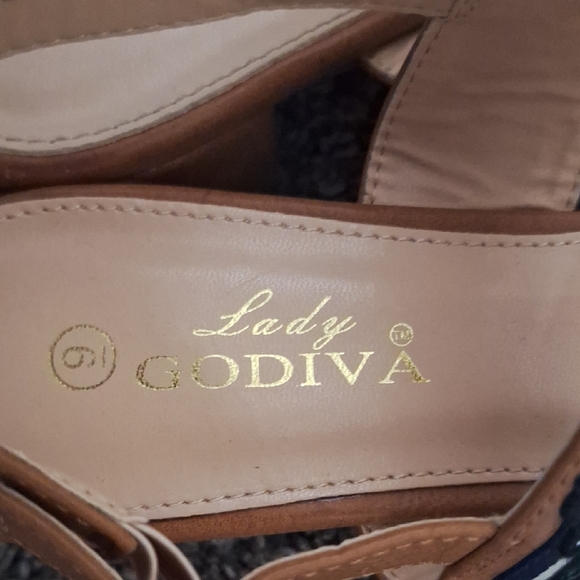 Lady Godiva Embroidered Strappy Sandals - 9 - Tan Leather - Picture 6 of 11
